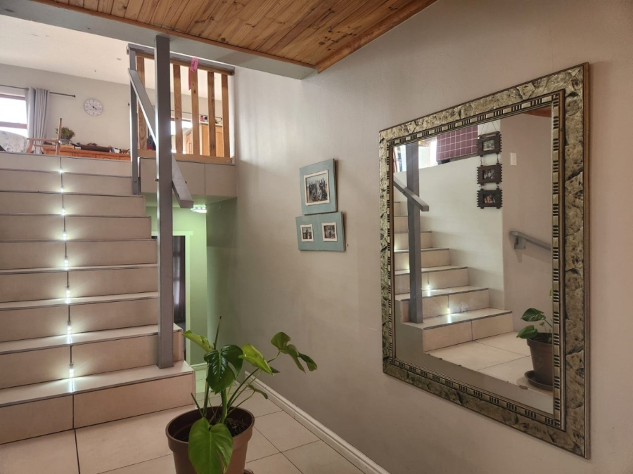 3 Bedroom Property for Sale in Loerie Park Western Cape
